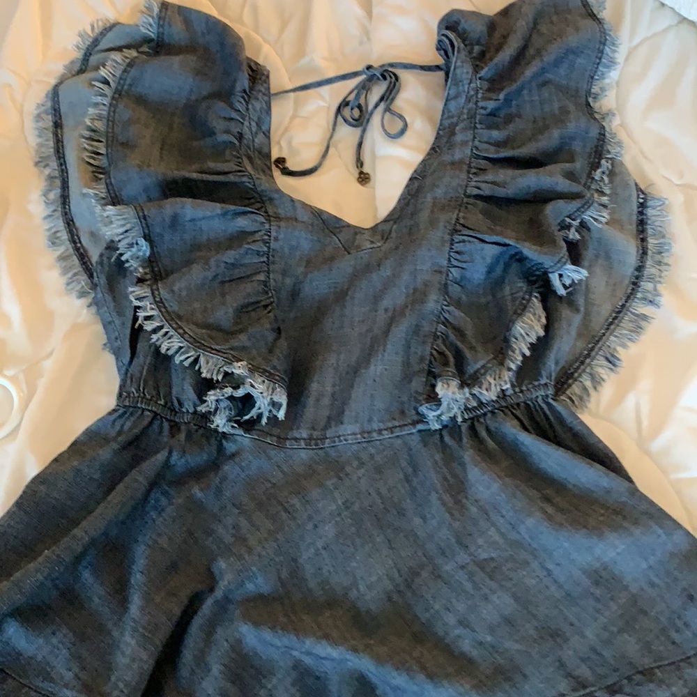 Trina Turk Ruffles Top - Picture 6 of 9